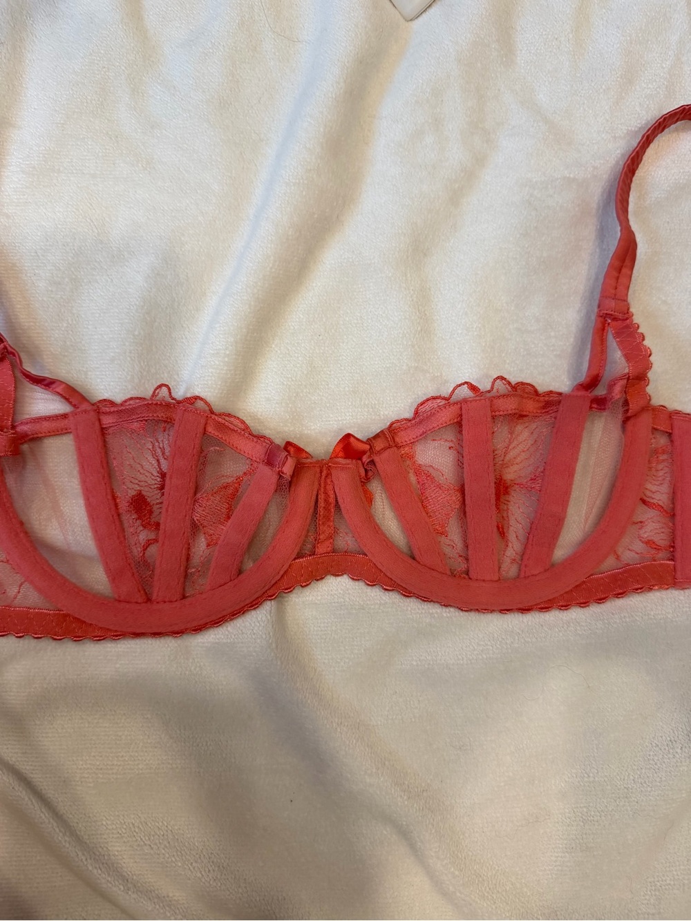 Agent Provocateur Lorna Pink Sheer Embroidered Plunge Underwire Bra 32B - Picture 13 of 14